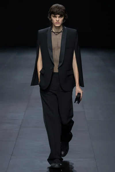 Look 69
